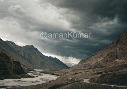 Himalayas glacier and flash flood risk near Nepal China border
