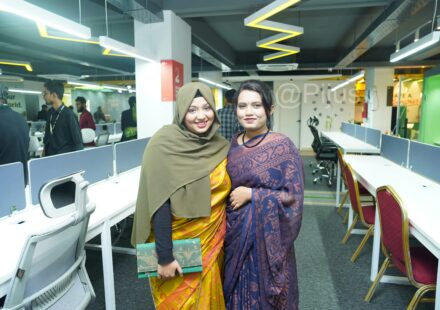Small business becoming a global company through AI and e-commerce